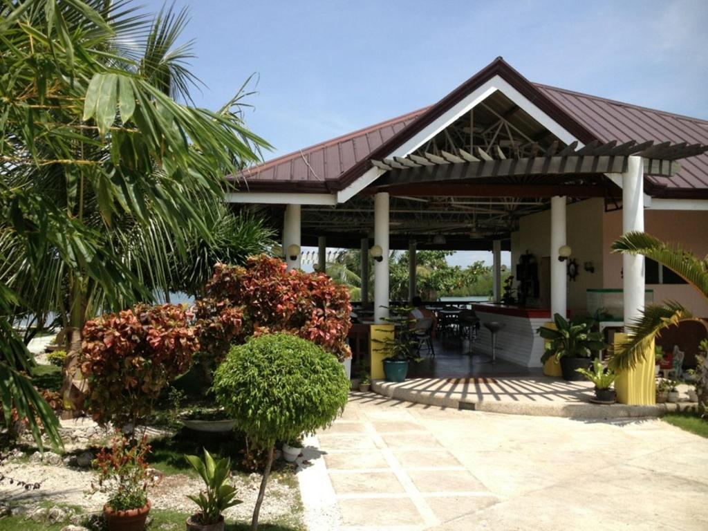 Moalboal Beach Resort Alcantara  ภายนอก รูปภาพ