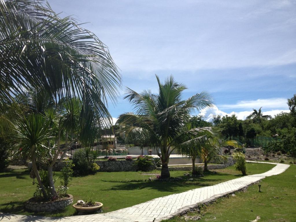 Moalboal Beach Resort Alcantara  ภายนอก รูปภาพ