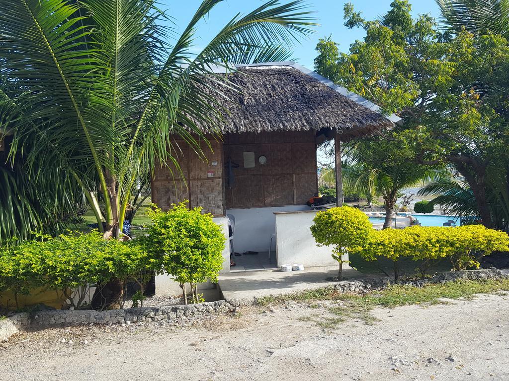 Moalboal Beach Resort Alcantara  ภายนอก รูปภาพ