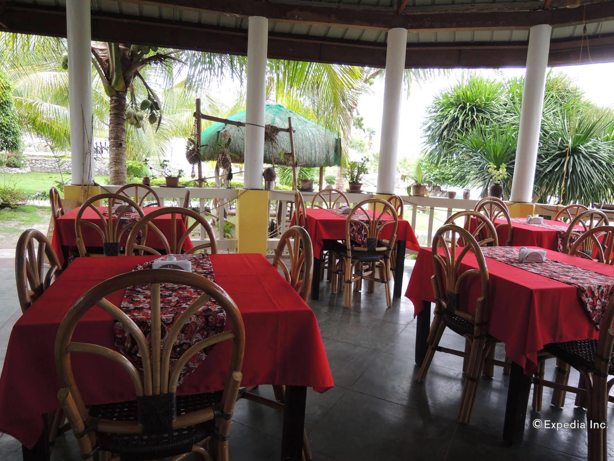 Moalboal Beach Resort Alcantara  ภายนอก รูปภาพ