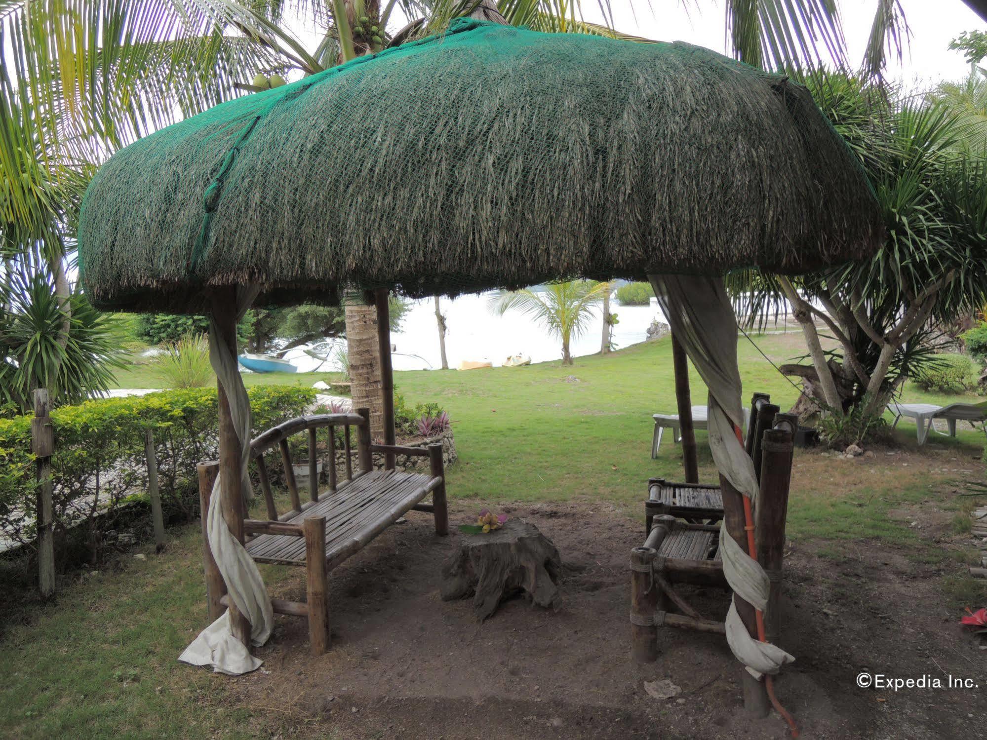 Moalboal Beach Resort Alcantara  ภายนอก รูปภาพ