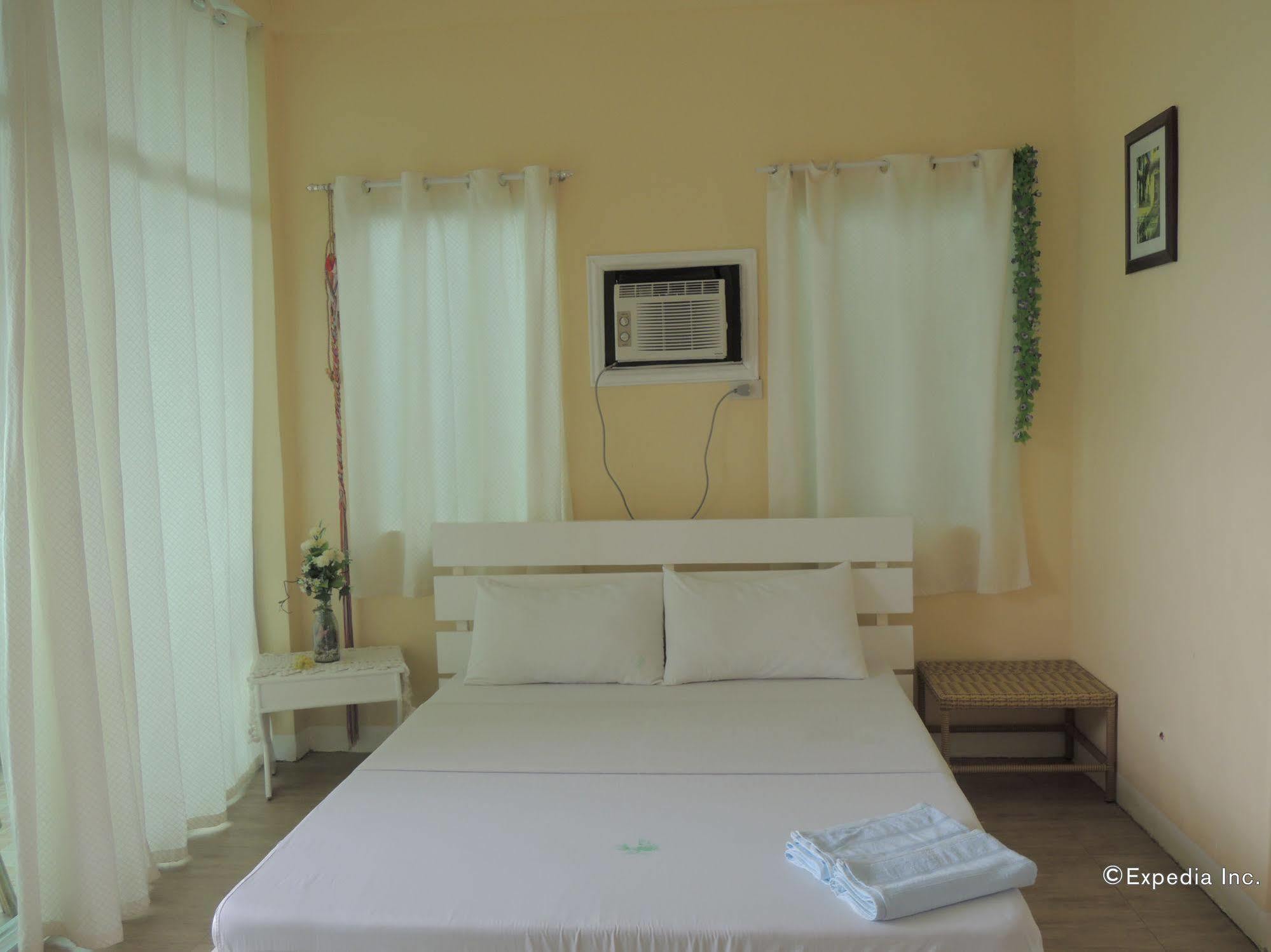 Moalboal Beach Resort Alcantara  ภายนอก รูปภาพ