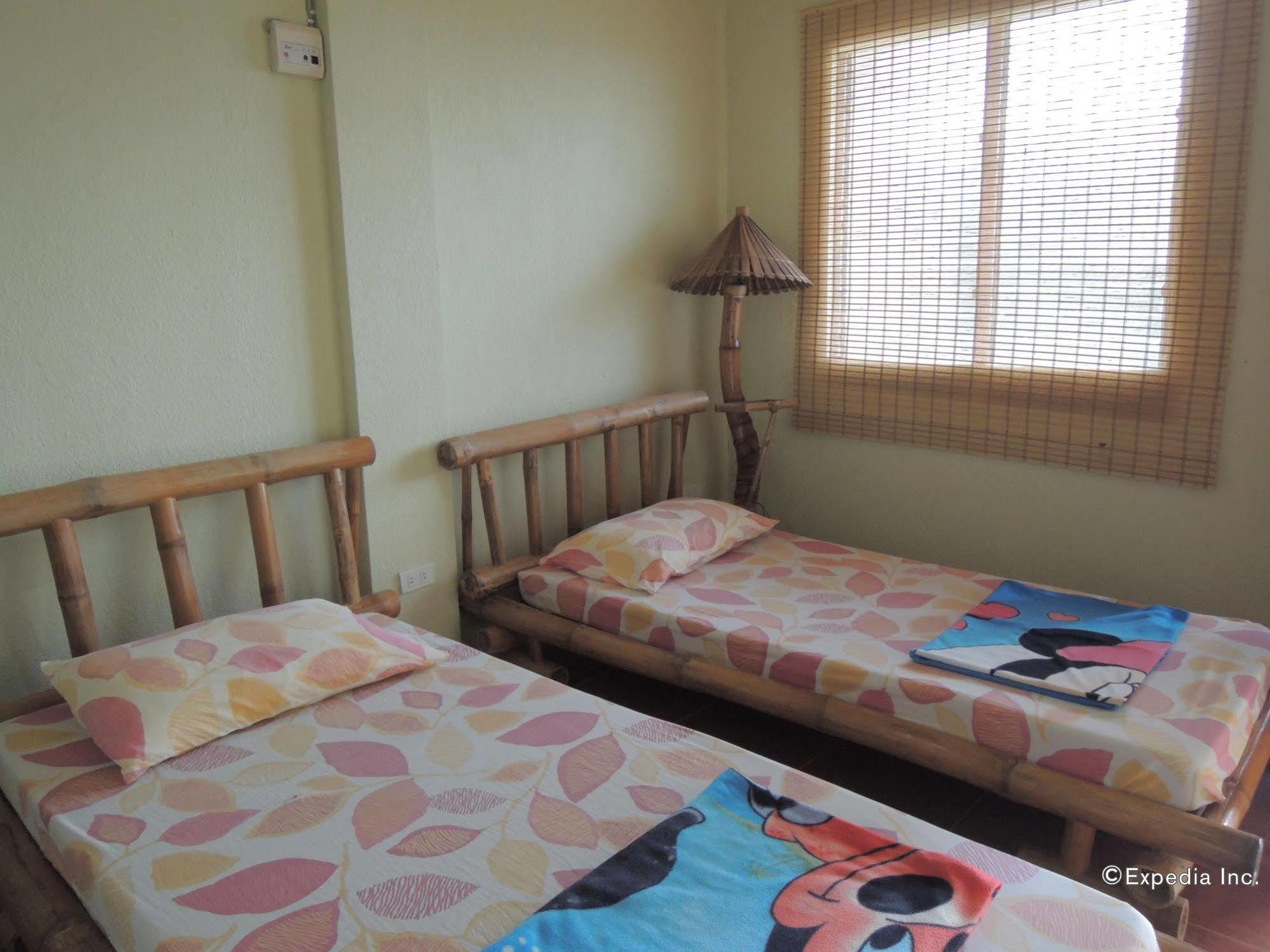 Moalboal Beach Resort Alcantara  ภายนอก รูปภาพ
