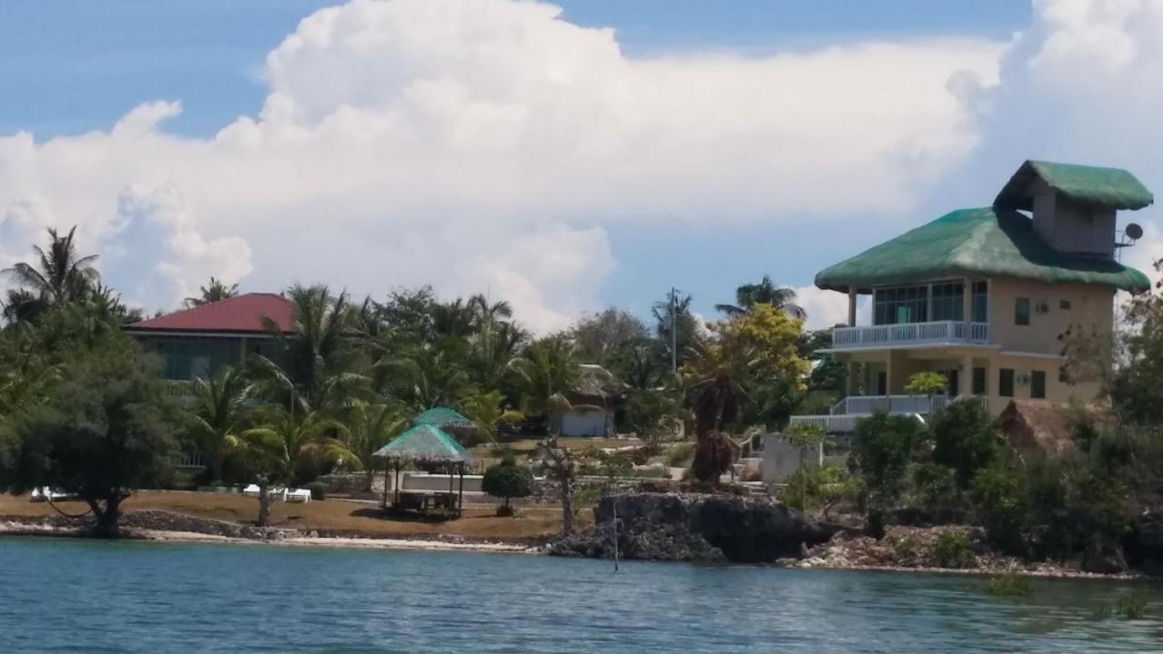 Moalboal Beach Resort Alcantara  ภายนอก รูปภาพ